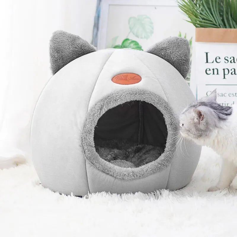 Couchage pour chat avec une forme originale et offrant une douceur incomparable à votre félin