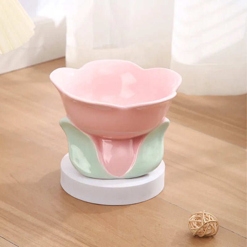 Gamelle en céramique rose pour chat au design floral élégant