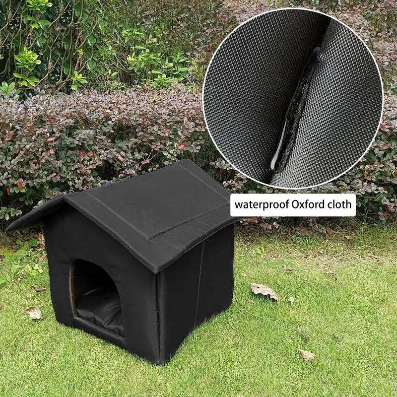 Niche pliable pour chat, offrant un abri douillet et sûr en extérieur.