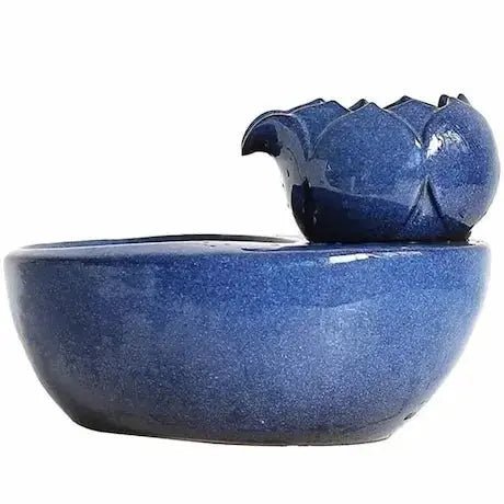 Fontaine à eau céramique lotus bleue - couleur apaisante pour chat