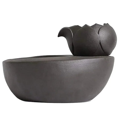 Fontaine Chat Lotus Automatique : Bien-Être et Sérénité de couleur noir