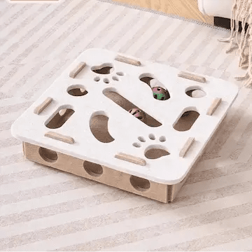 Jouet puzzle en feutre pour chat, forme carrée couleur blanc cassé, labyrinthe avec tunnels et balles